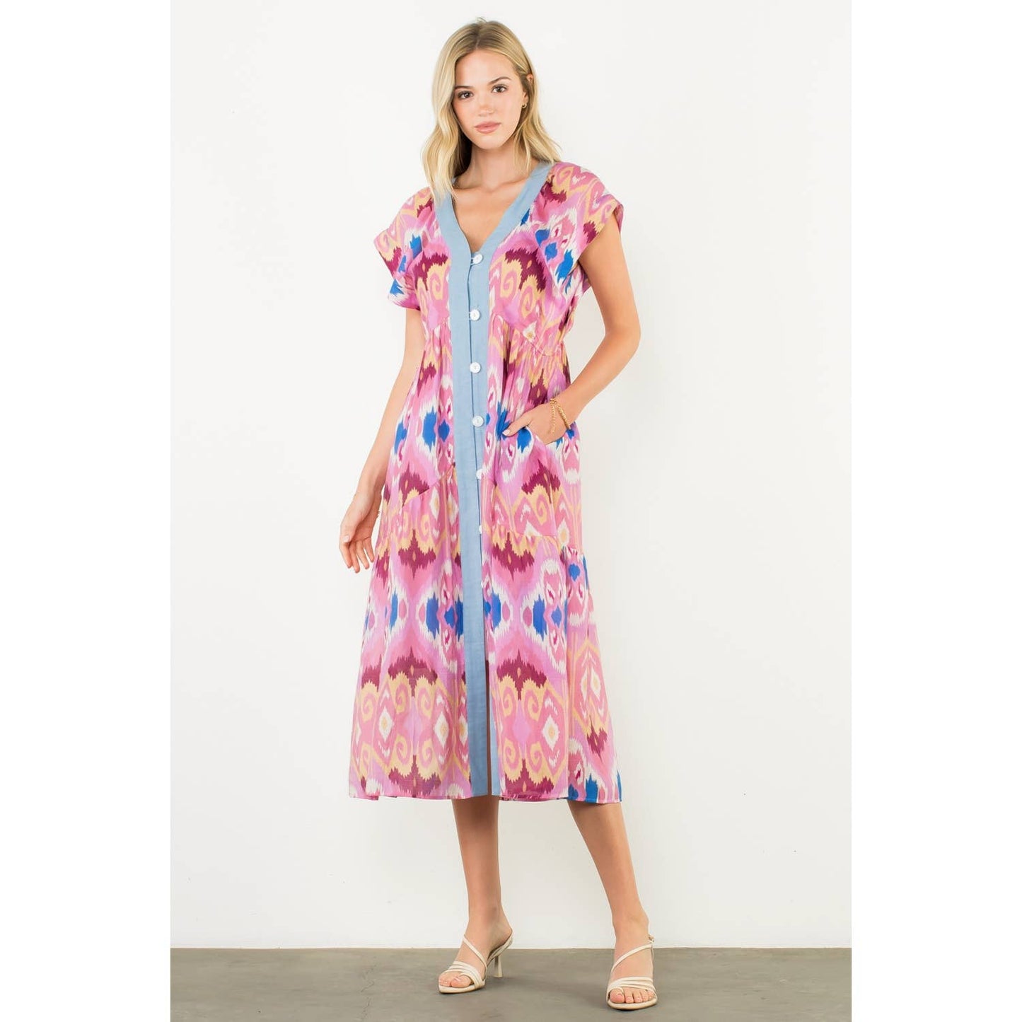 Flutter Sleeve Abstract Maxi Dress: PINK