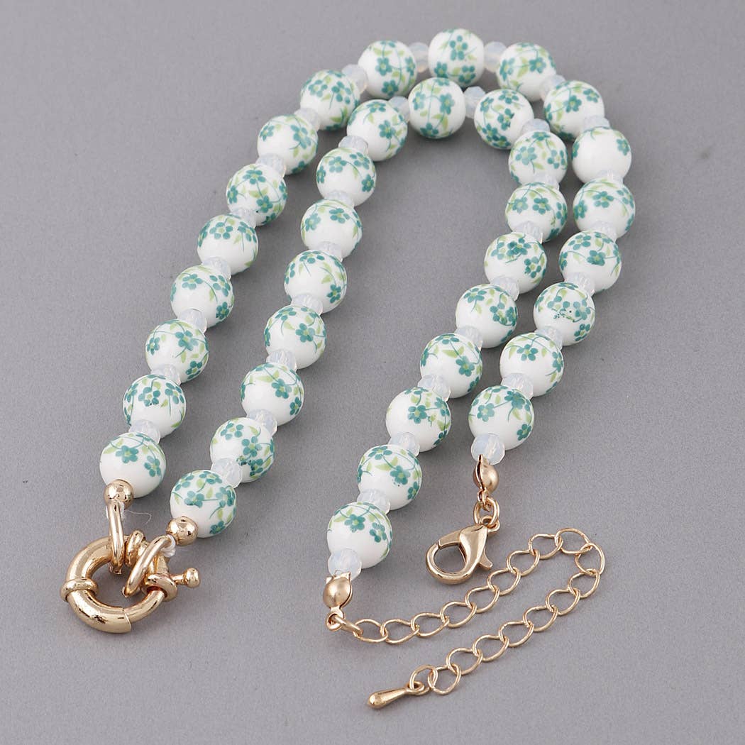 Flower Beaded Necklace: Green