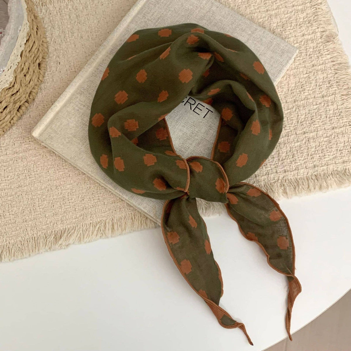 Retro Plaid Polka Dot Triangle Scarf: NO-5 / M