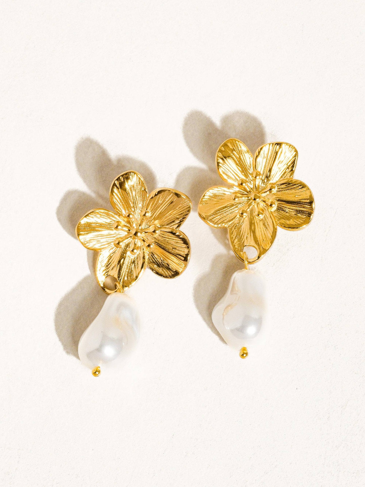 Cypress 18K Gold Non-Tarnish Flower Pearl Earring: Yellow Gold