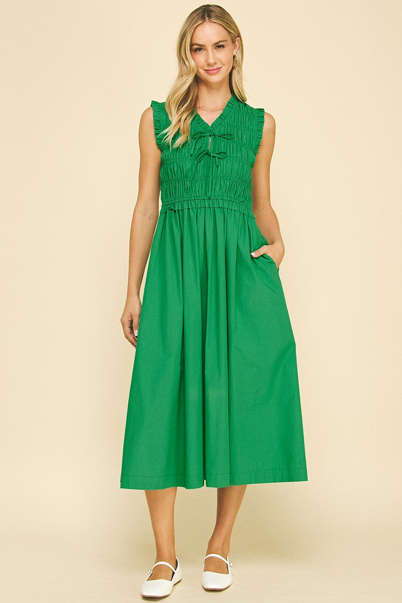 Front-tie Detailed Smocking Detailed Midi Dress in Kelly Green