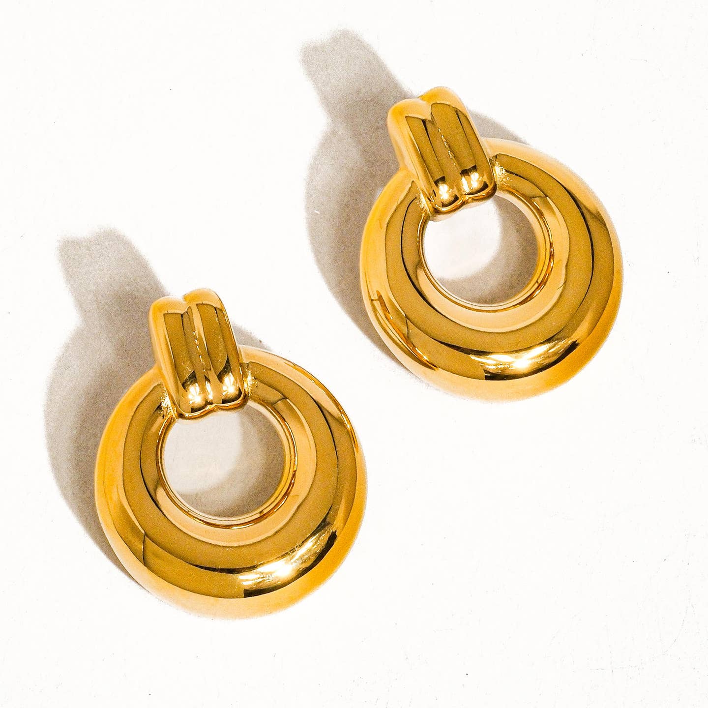 Viktor 18K Gold Non-Tarnish Classic Hoop Earring