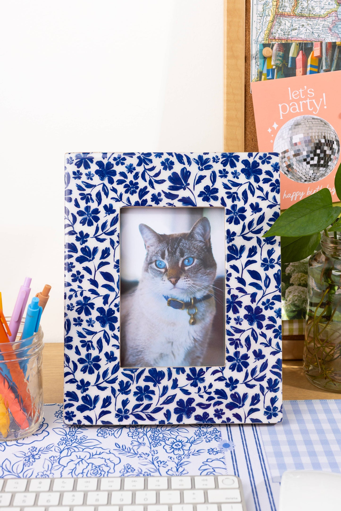 Porcelain Floral Mango Wood Frame