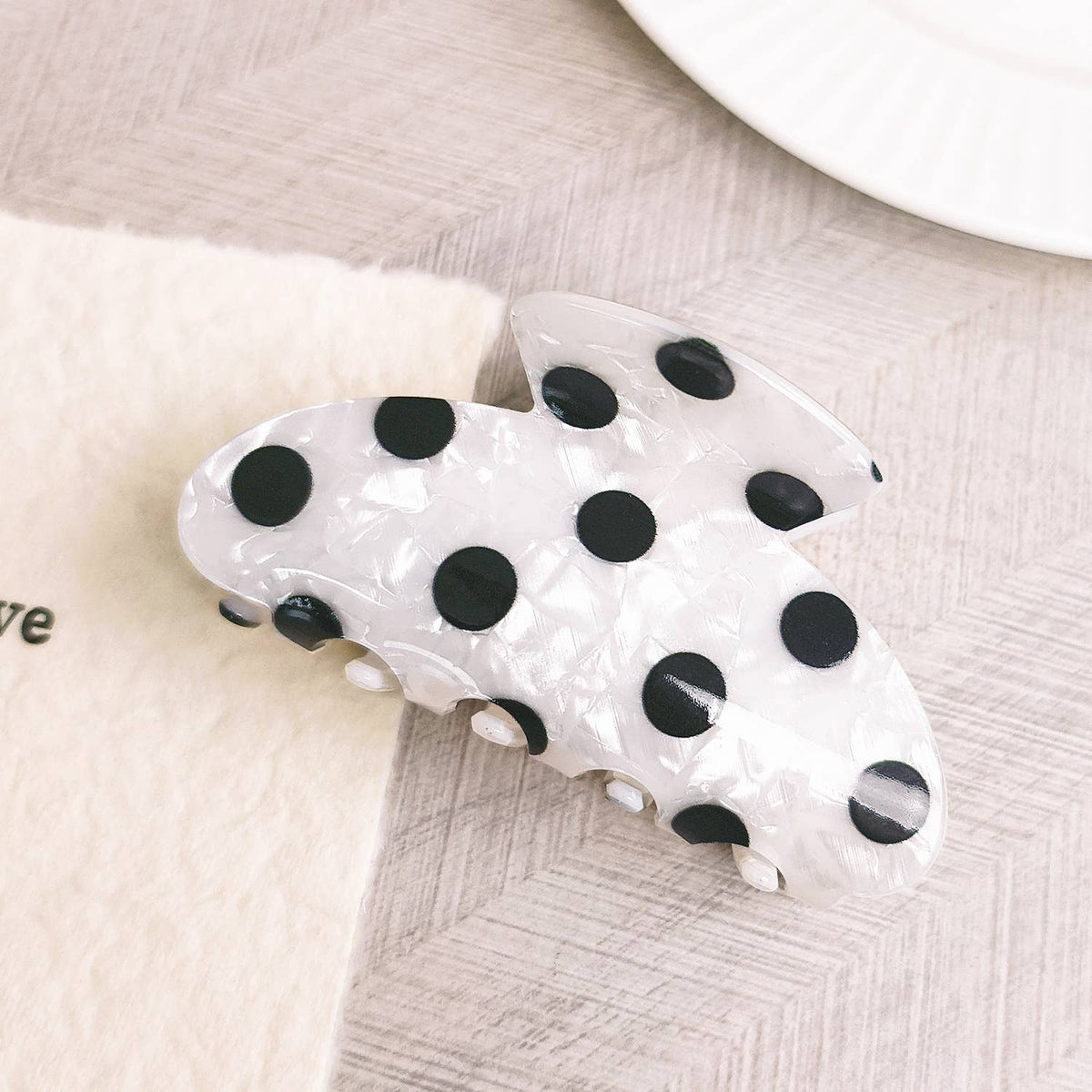 Vintage Polka Dot Hair Claw Clip: White / M