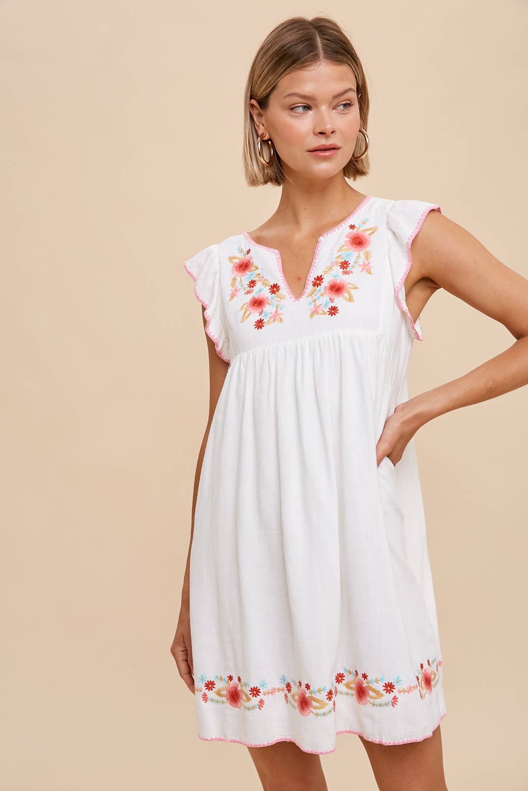 Floral Embroidered Dress With Contrast Special Stitch: Off White She la la Floral Embroidered Dress With Contrast Special Stitch: Off White She la la