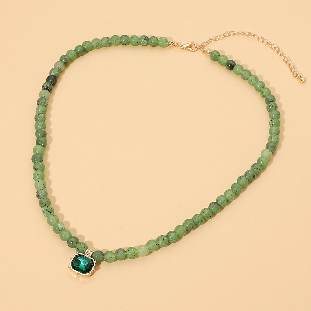 Faceted Rectangular Pendant Accent Round Beaded Necklace in Emerald & Gold