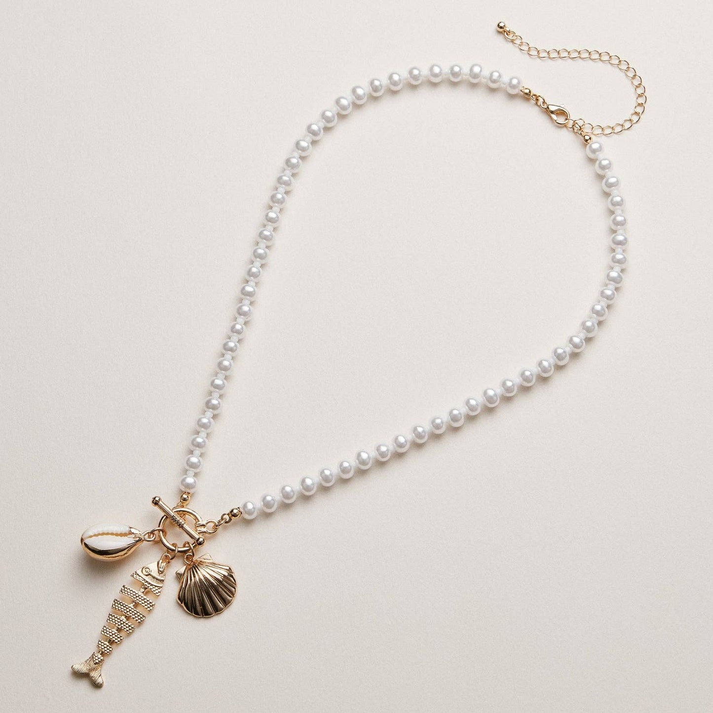 Pearl Charm Necklace — Shell & Fish Pendant: GD / ONE