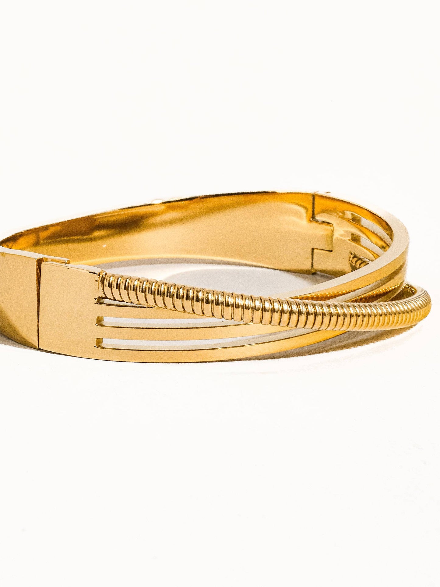 Yuna 18K Gold Non-Tarnish Chain Bangle Bracelet: Yellow Gold