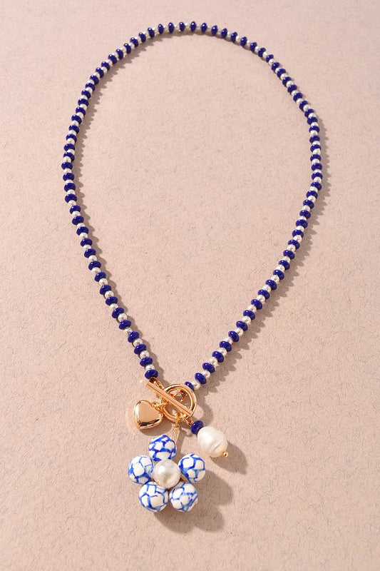 BEAD FLOWER PENDANT NECKLACE: Blue