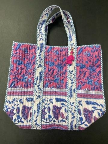Zipper Tote Bag in Pink Bell