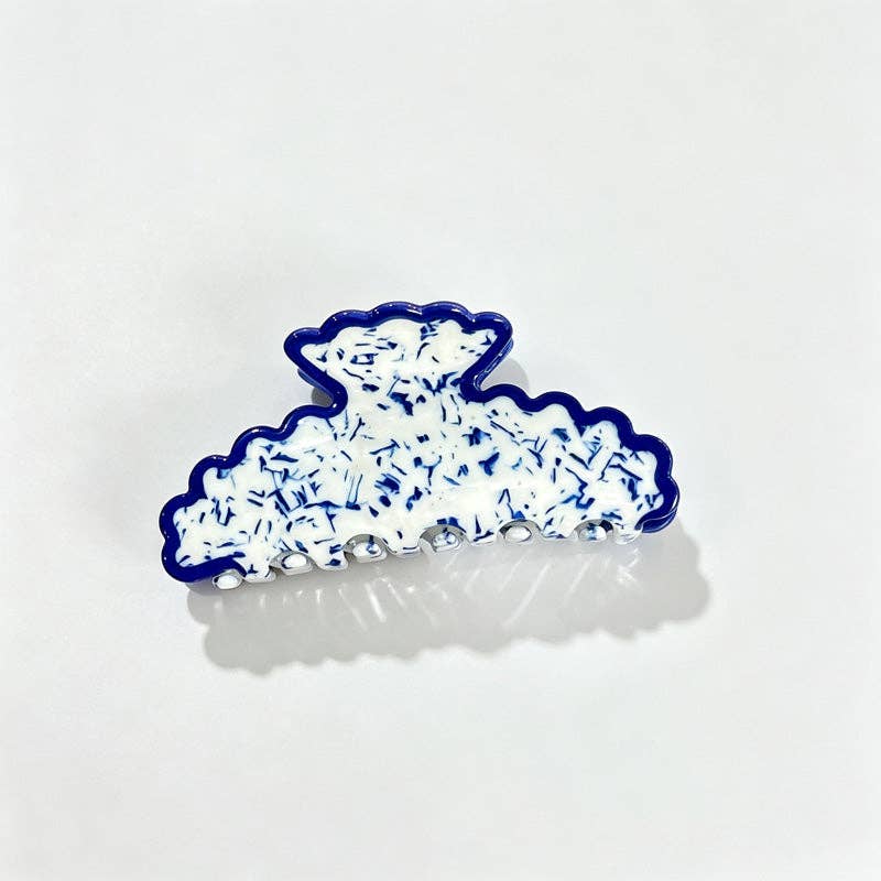 Marble Leaf Claw Clip: White Blue / F