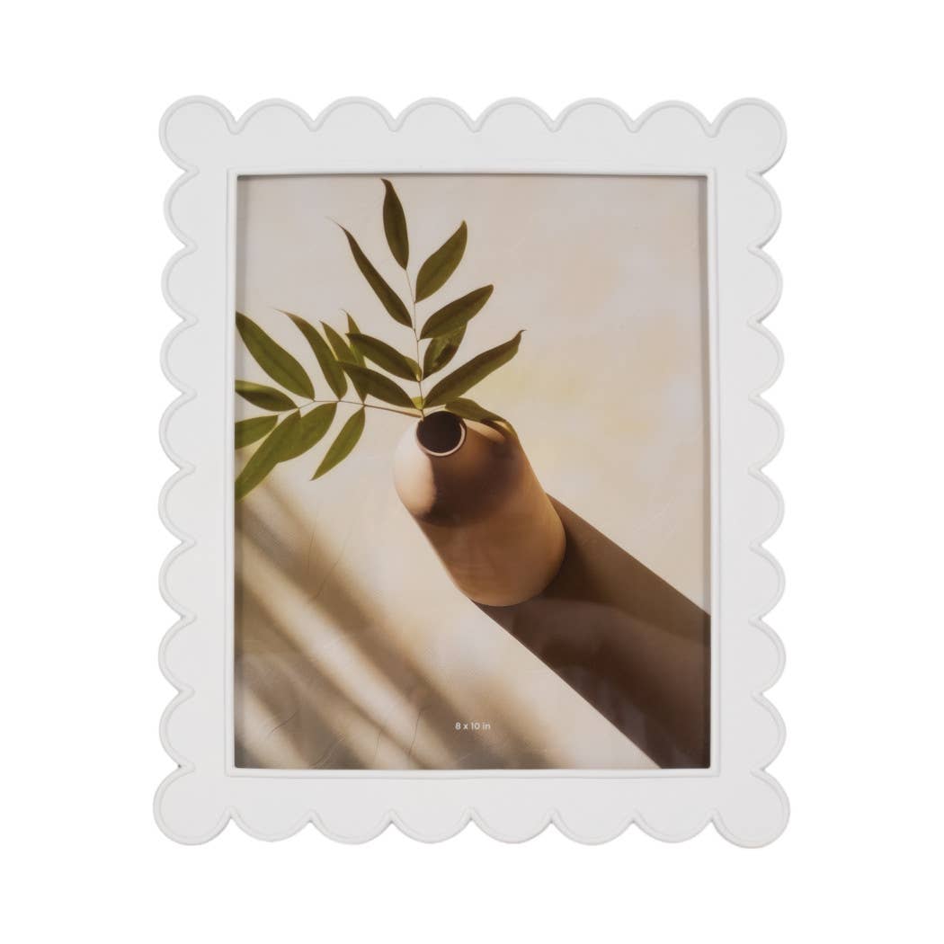 Resin Scallop Edge Decorative Photo Frame - White, 8x10 in.