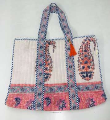 Zipper Tote Bag in Rouge Paisley
