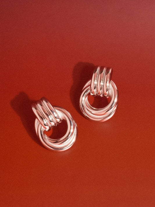 Wanda 18K Gold Non-Tarnish Classic Hoop Earring: Silver