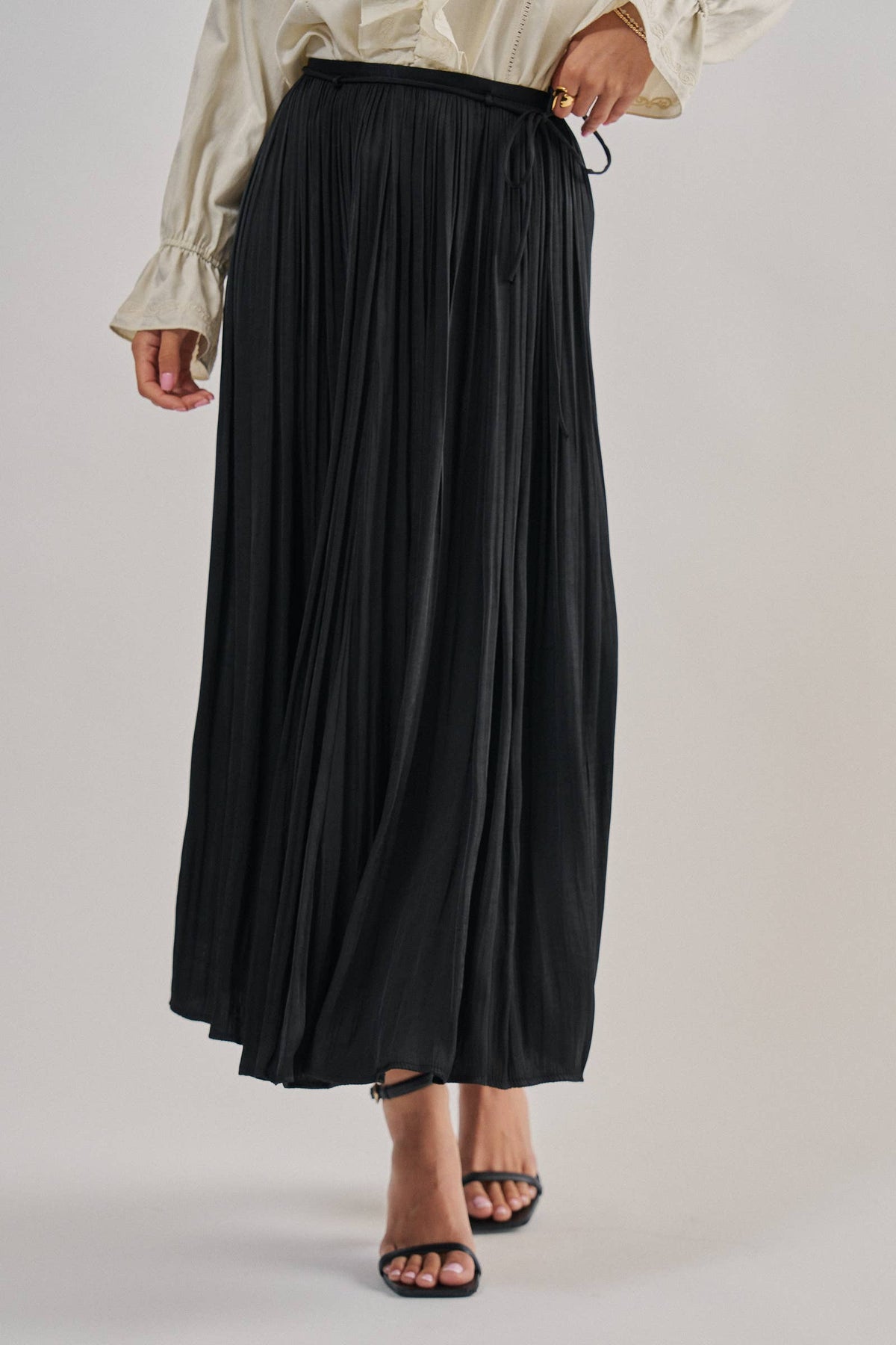 Washed Satin Crinkle Pleated Maxi Skirt: Black