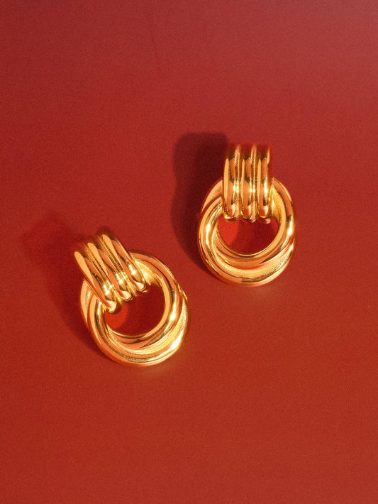 Wanda 18K Gold Non-Tarnish Classic Hoop Earring: Yellow Gold