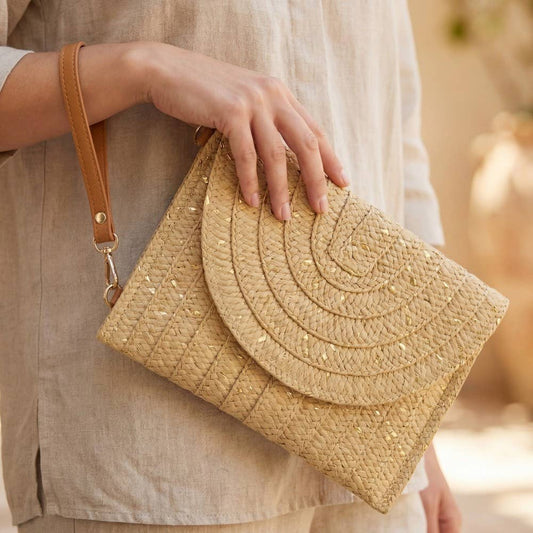 Straw Woven Gold Accents Clutch Bag: KH