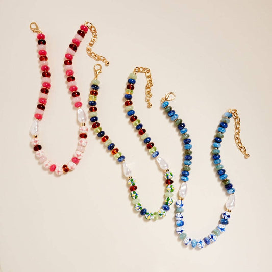 18 In Mixed Marbled Pattern Ceramic Bead Necklace: Blue / ONE