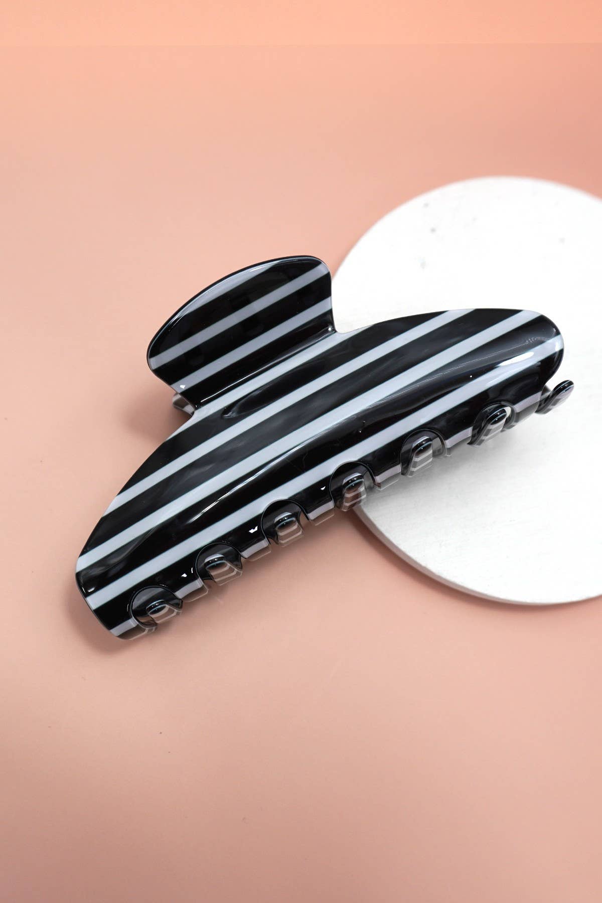 Jumbo Stripe Plaid Oval Hair Claw Clips | Stripe Black