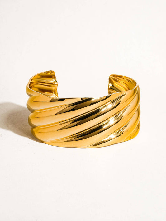 Manon 18K Gold Non-Tarnish Wavy Bold Bangle: Yellow Gold