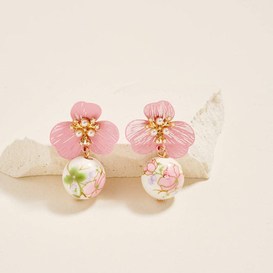 1.25 Inch Floral Ceramic Bead Flower Post Earrings: Gold/Pink / ONE