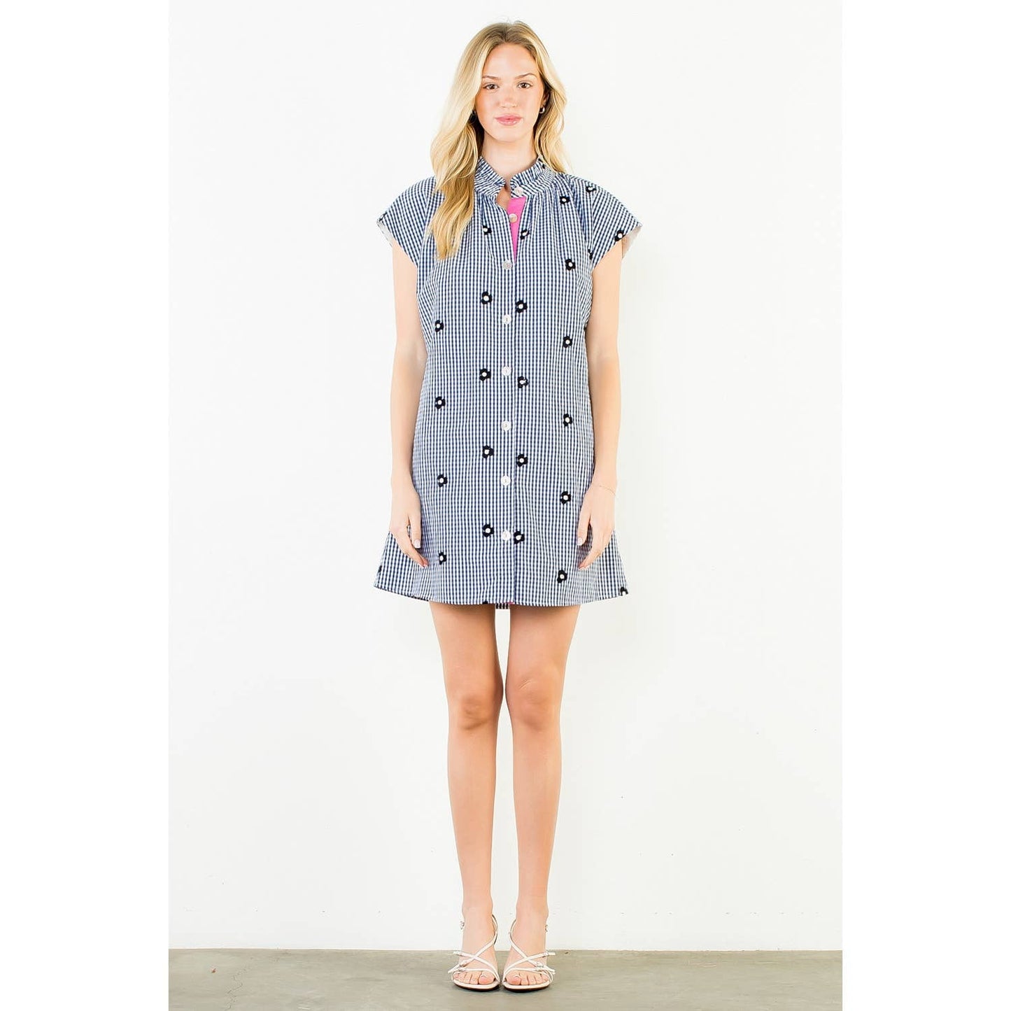 Short Sleeve Gingham Pattern Floral Embroidery Dress: NAVY