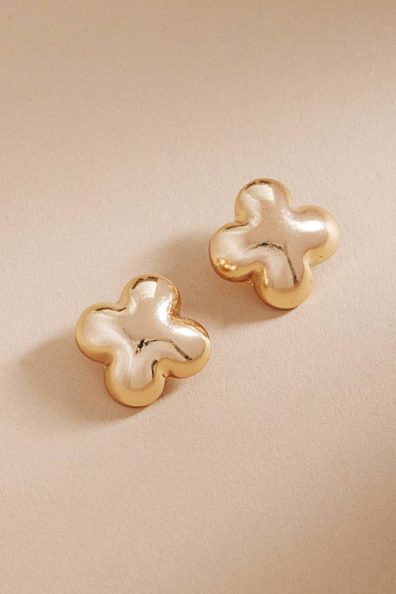 Clover Domed Hypoallergenic Titanium Post Earrings: GD / ONE
