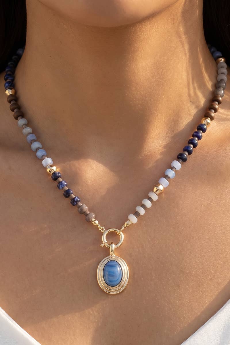 Chunky Bead Necklace With Oval Stone Pendant: GDBL