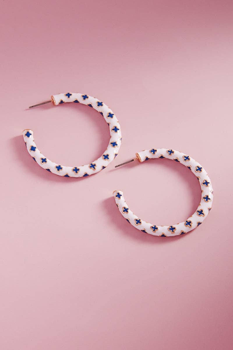 Clover Pattern Color Enamel Post Pin Hoop Earrings: WHTBL / ONE