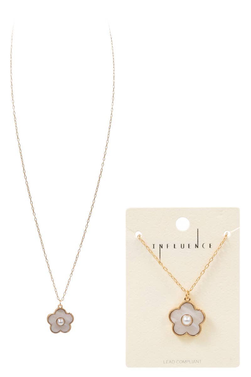 Flower Shaped Shell Paper Short Necklace: WHT / ONE
