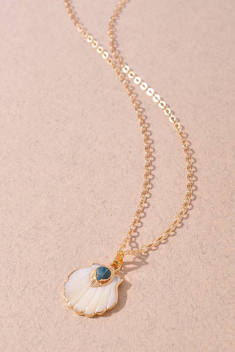 OPAL STONE ELECTROPLATED MOP SCALLOP CHARM NECKLACE: Blue