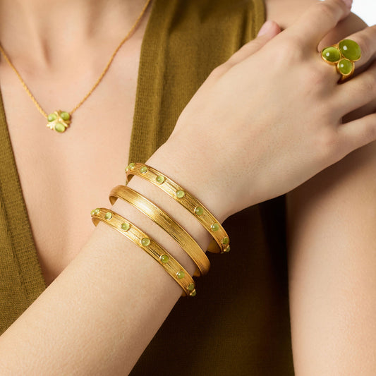 Cobblestone Stacking Bangle in Gold