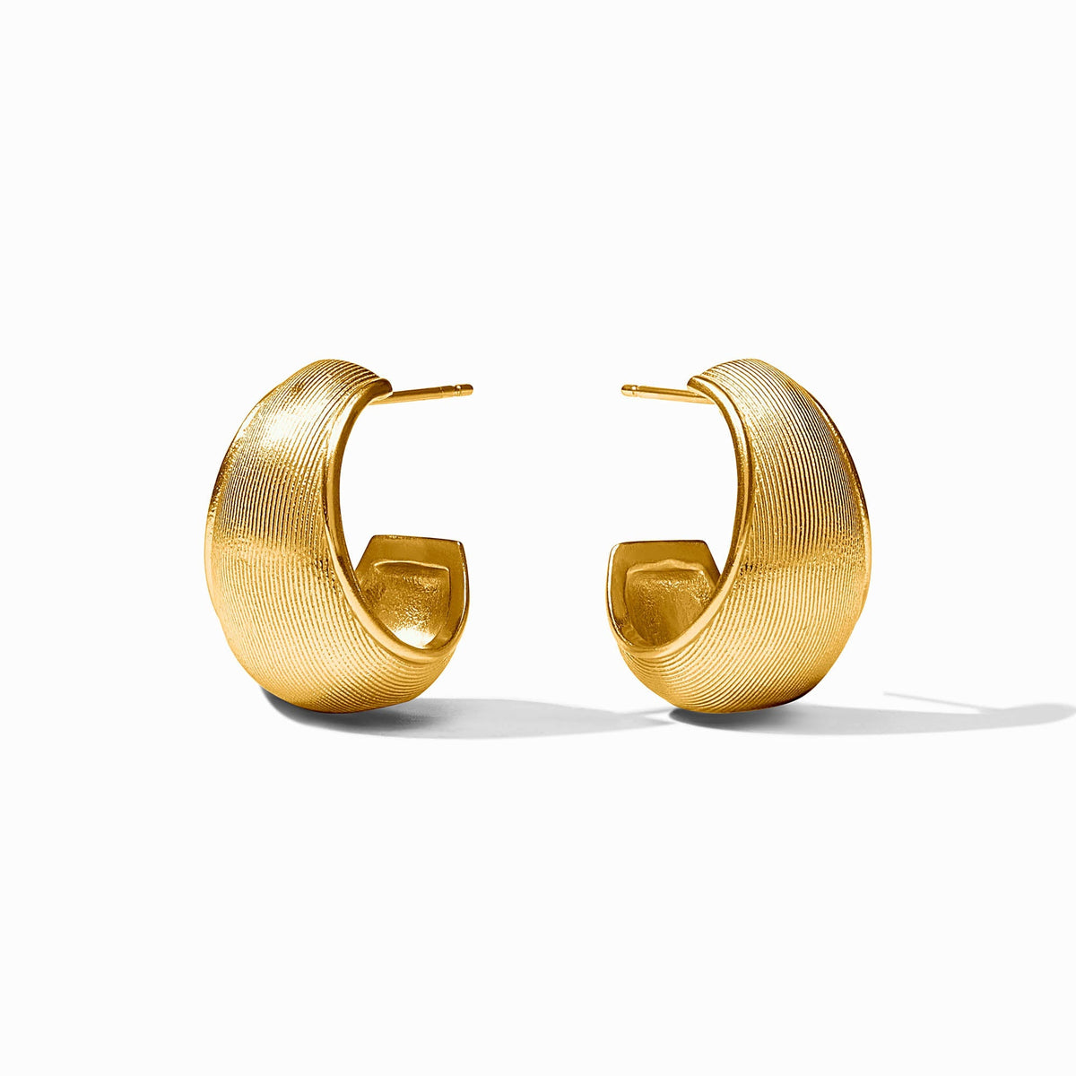 Cobblestone Statement Hoop in Gold