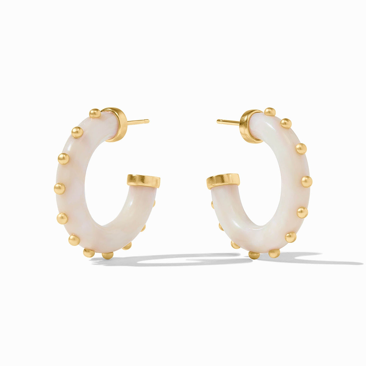Colette Hoop in Alabaster