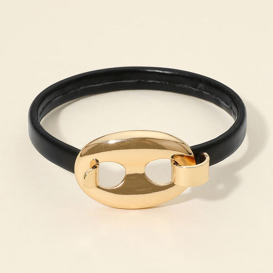 Sculptural Oval Mariner Link Accent Faux Leather Bangle Bracelet in Black & Gold