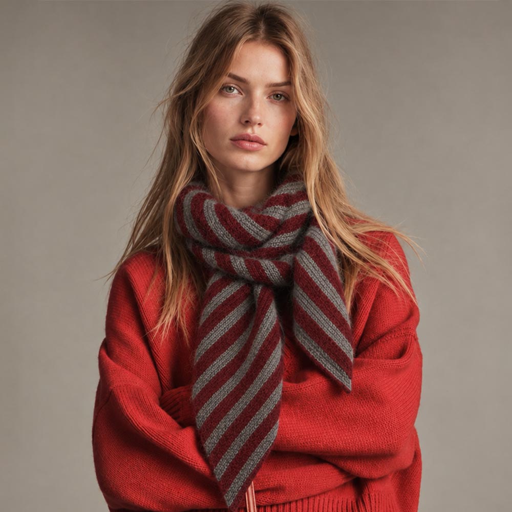 Long Diagonal Taoered Ends Striped Scarf in Burgundy