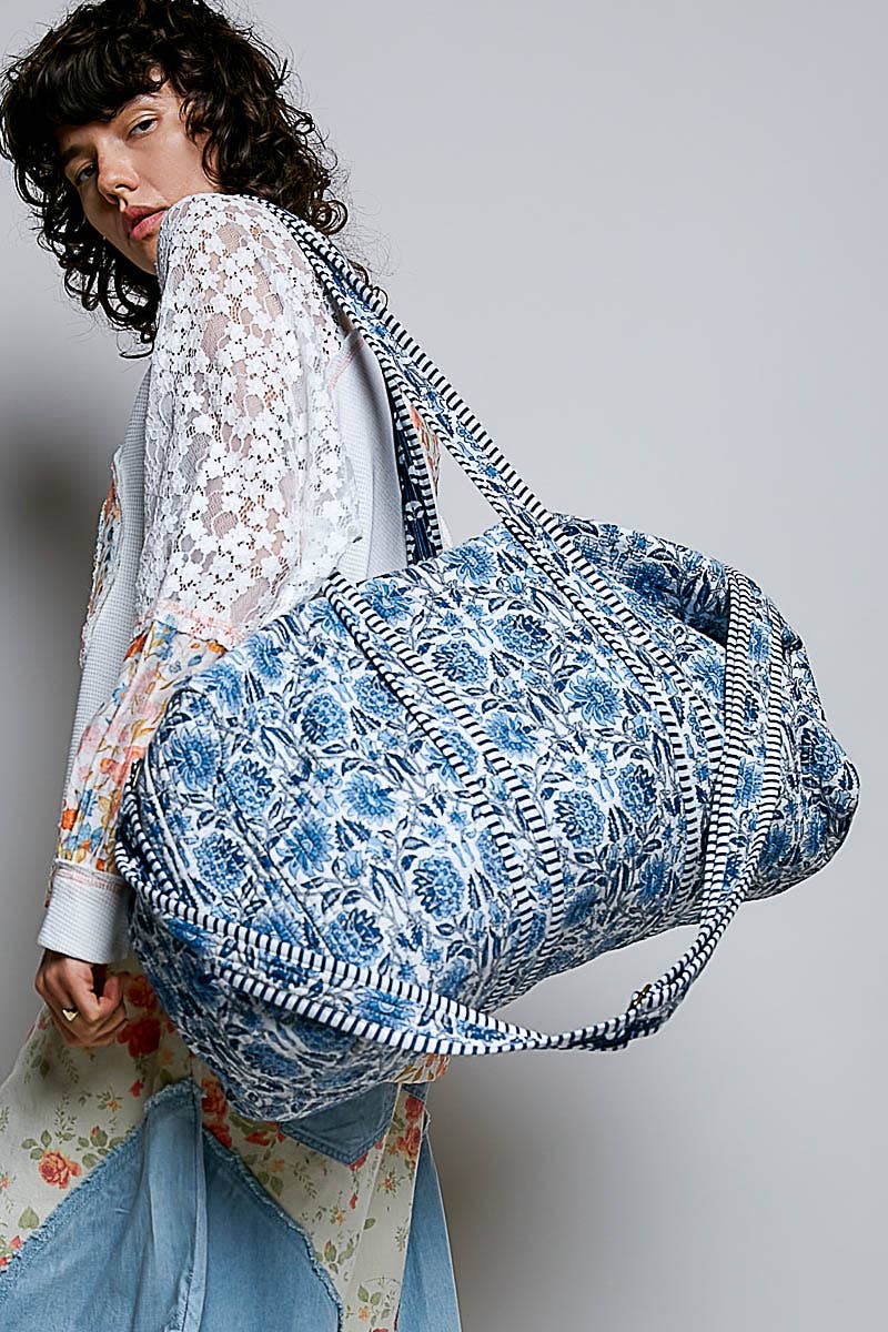 Front Pocket Quilted Adjustable Strap Bag: BLUE MULTI / OS