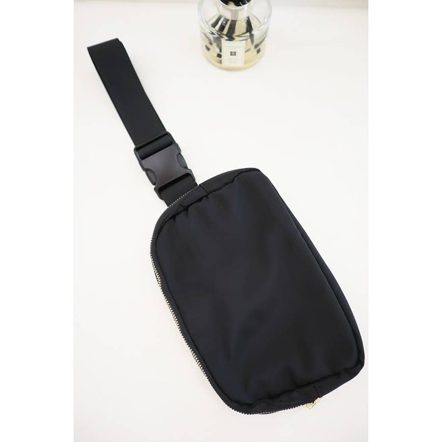 Solid Color Crossbody Fanny Pack Belt Bag: BLACK