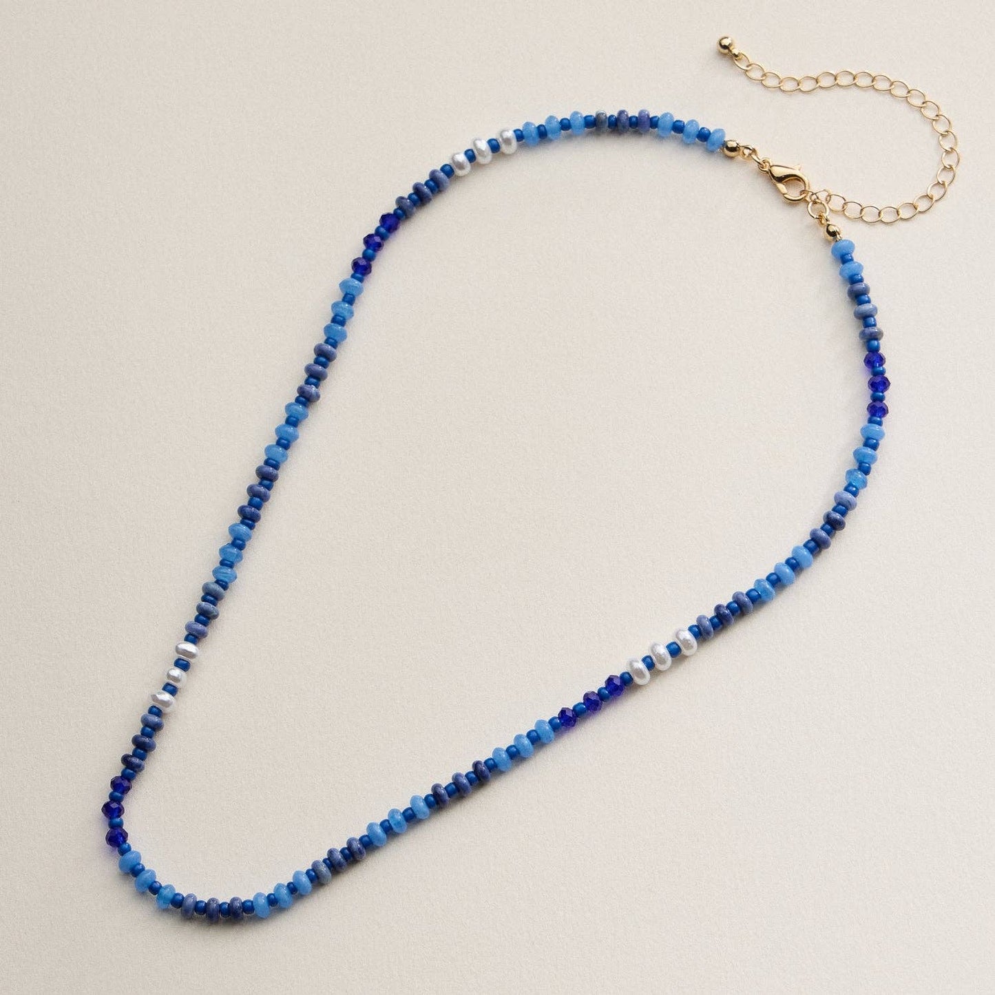 Faceted Glass Beaded Necklace with Gold Clasp: BL / ONE