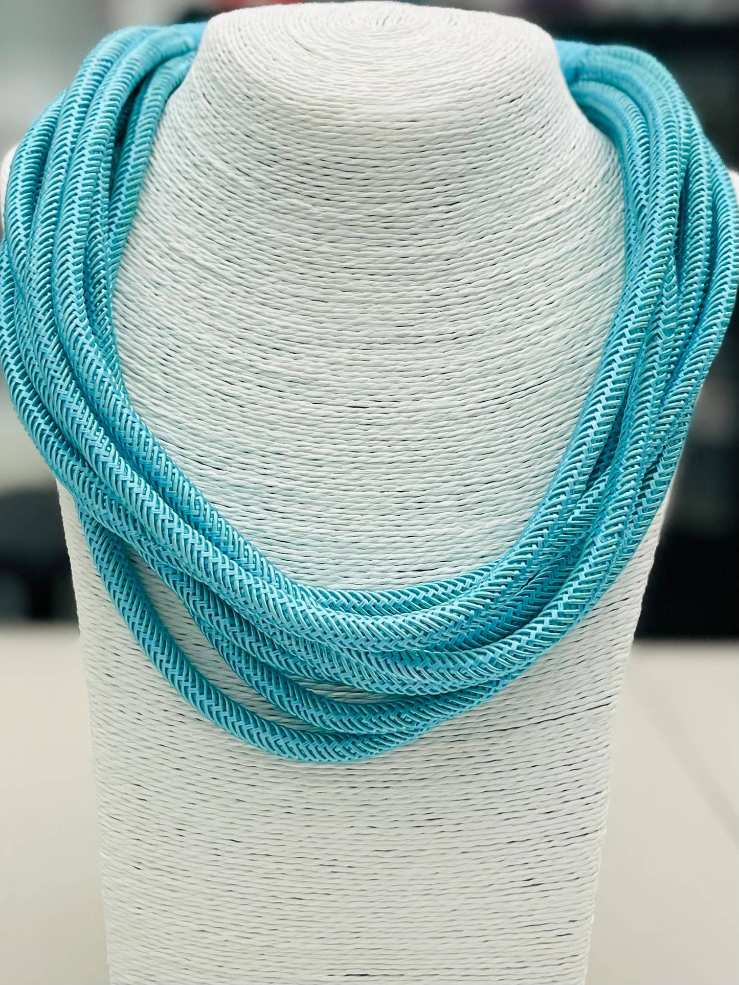 Slub 8-Strand Necklace (turquoise)