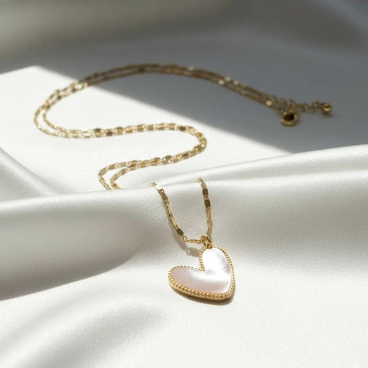 Heart Mother of Pearl Pendant Chain Necklace: Gold/White