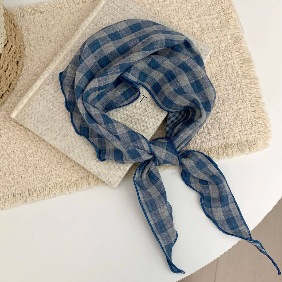 Retro Plaid Polka Dot Triangle Scarf: NO-9 / M