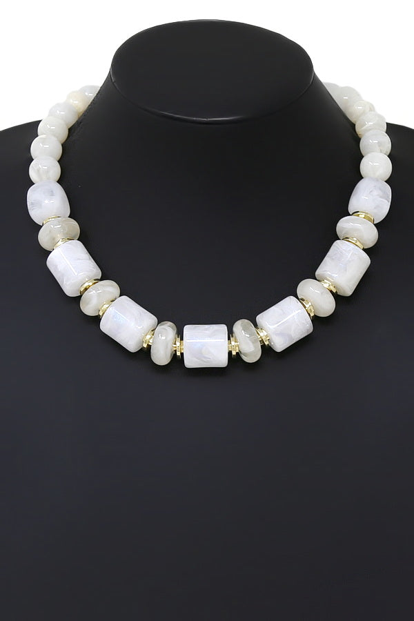 Marbled Resin Cylindrical Bead Short Necklace - Natural