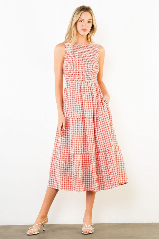 Sleeveless Gingham Patterned Dress in Red