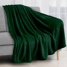 Classic Emerald Green Fleece Throw Blanket