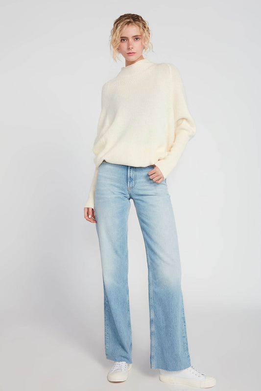 Mockneck Batwing Sleeves Sweater in Ivory